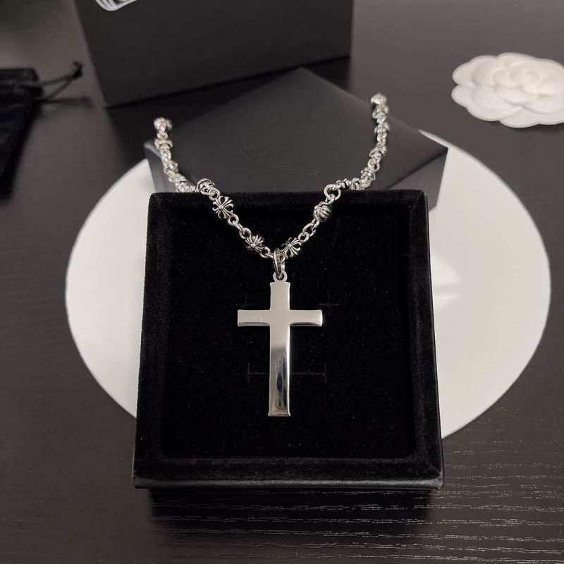 Ch**me He**ts necklaces